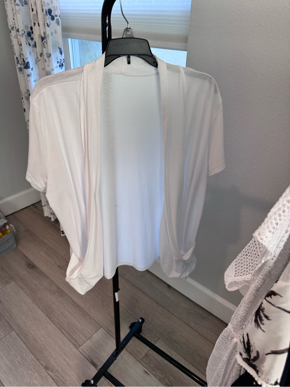 Lightweight White Open-Front Women’s Cardigan